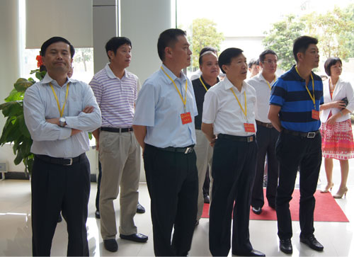 editor1521189536100582.jpg 2012110916510361715.jpg